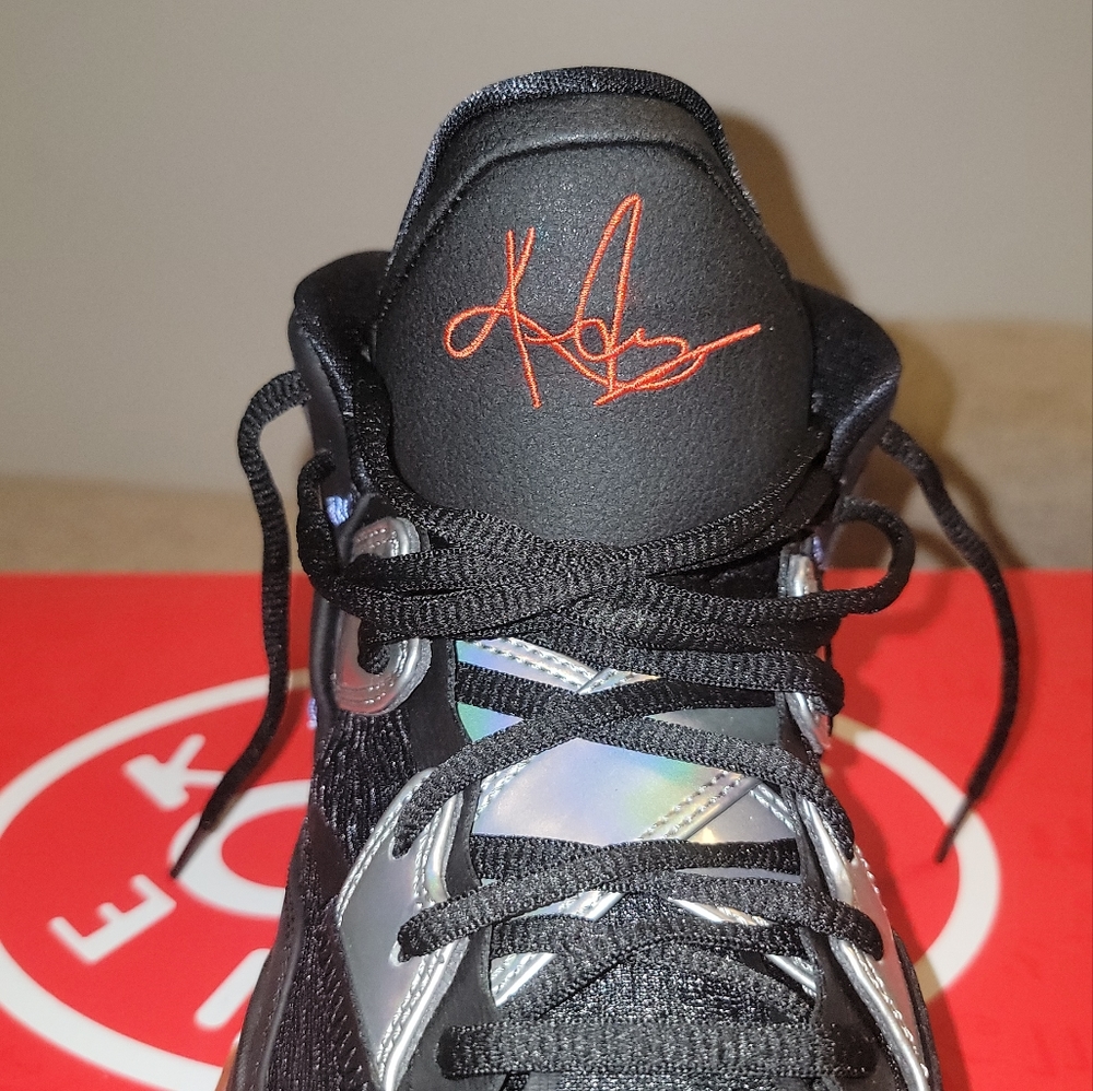 2022 Kyrie Infinity "Fire and Ice" - Picture 14 of 14